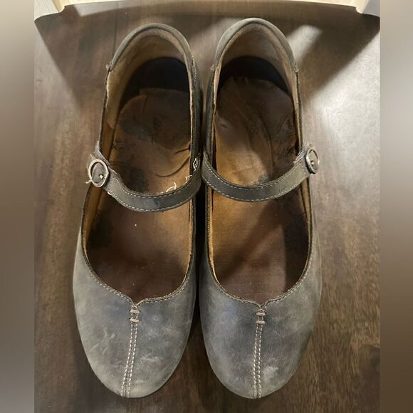 Taos Pewter Ta Dah Leather Mary Jane size 39 / 8 - Picture 1 of 6